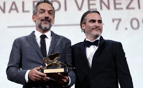 „Joker“ a luat Leul de Aur la Festivalul de Film de la Veneţia. E primul film cu supereroi care ia un premiu atât de important