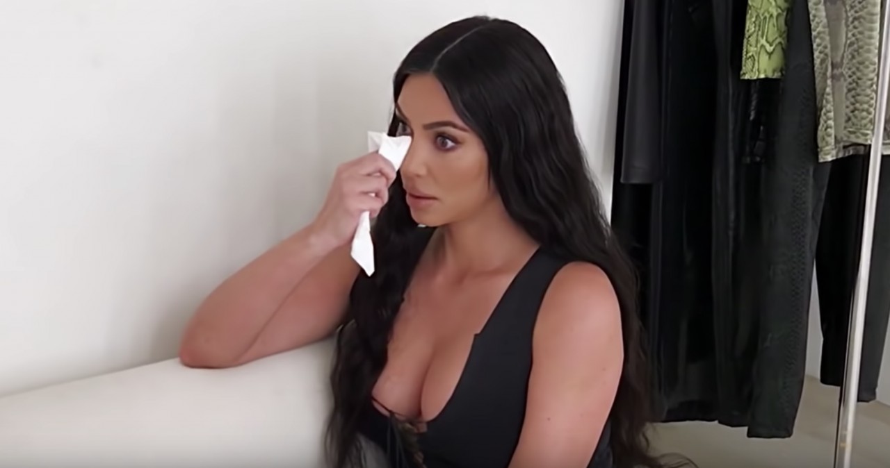 Kim Kardashian, anunţată în direct la emisiunea sa de reality show că ar putea avea lupus
