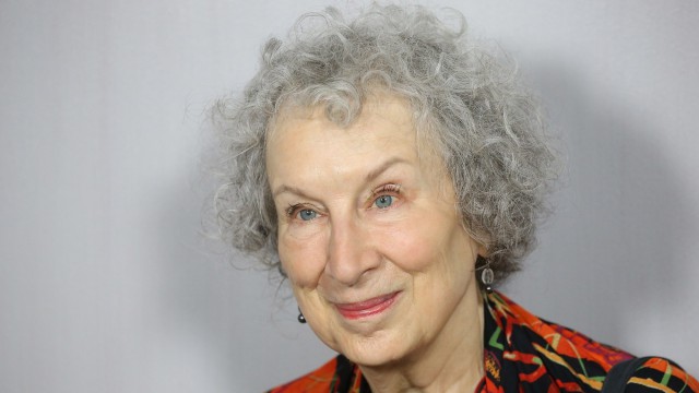 Margaret Atwood şi-a prezentat, la Londra, romanul 'The Testaments', continuarea 'The Handmade's Tale'