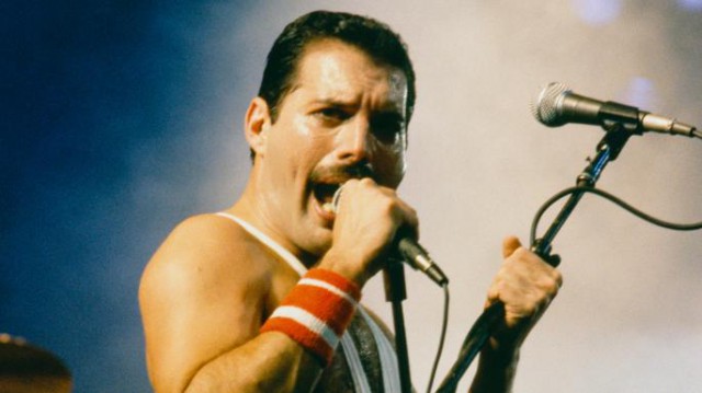 O animaţie video, lansată la 73 de ani de la naşterea lui Freddie Mercury şi în onoarea luptei contra HIV/SIDA