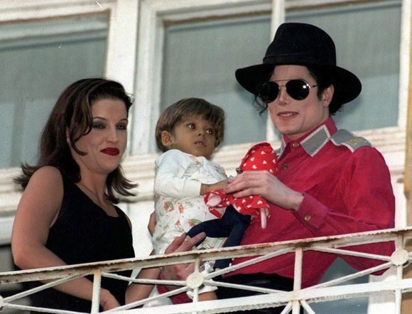 Lisa-Marie Presley, despre acuzaţiile de pedofilie împotriva lui Michael Jackson: „Mi-a fost teamă să avem copii“