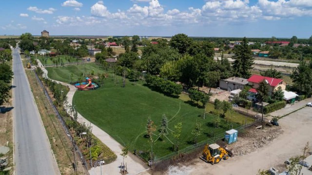 PNL: 'Parc nou de 15.000 mp în Negru Vodă. În orașul lui Făgădău, nici iarba nu crește'