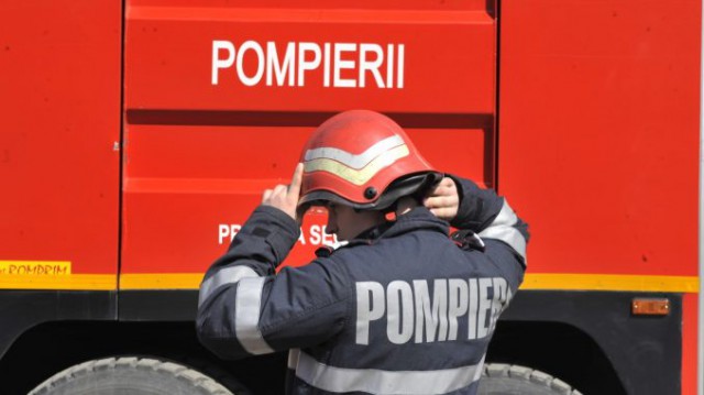 Copil de 8 ani căzut într-o groapă de 6 metri, la Hârșova