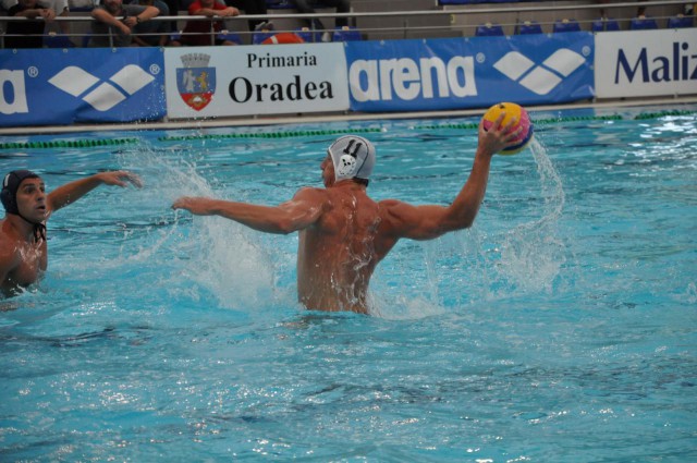 Federaţia Română de Polo a încheiat campionatele cu clasamentul actual