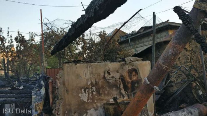 Tulcea: Şase gospodării distruse de un incendiu