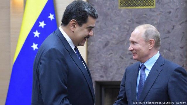 Vladimir Putin îl îndeamnă pe Nicolas Maduro să continue dialogul cu opoziţia