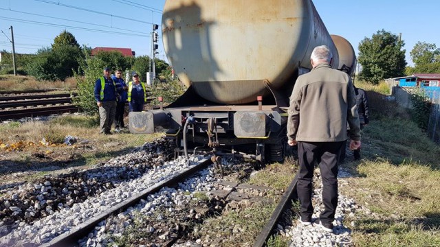 Pericol de explozie! Un vagon plin cu combustibil a DERAIAT de pe șine, pe podul I.C. Brătianu, a treia oară în ultimele 3 luni!