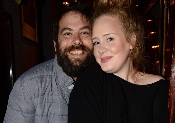 Adele s-a înţeles cu soţul asupra custodiei copilului după divorţ. Iată ce au stabilit