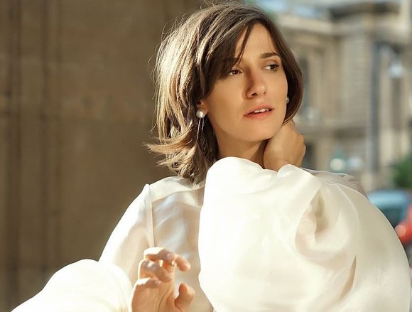 Așa nu ai mai văzut-o niciodată! Dana Rogoz, transformată în „fată rea“