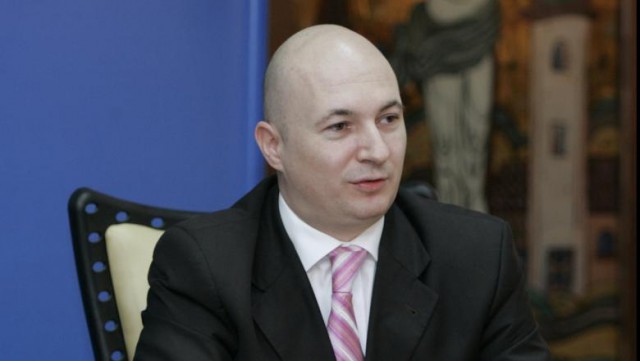 Codrin Ștefănescu, ieșire explozivă după ce BEC a decis ordinea candidaților pe buletinul de vot: „Au tras la sorți până le-a ieșit Klaus pe prima poziție“