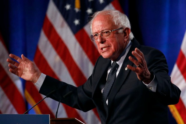 Campanie electorală în SUA: Democratul Bernie Sanders cere impozitarea averilor celor mai bogaţi 180.000 de americani