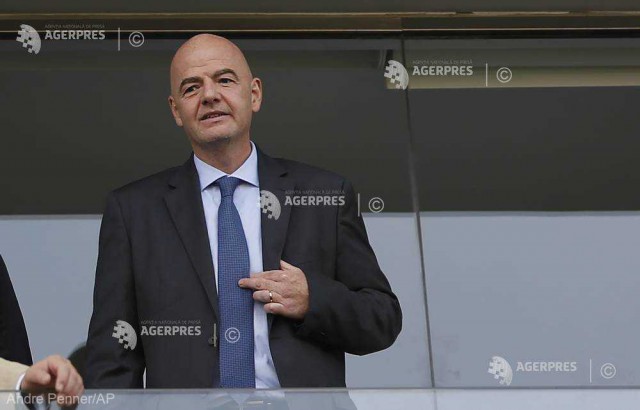 Iranul dă asigurări că femeile vor primi permisiunea de a intra pe stadioane, spune preşedintele FIFA