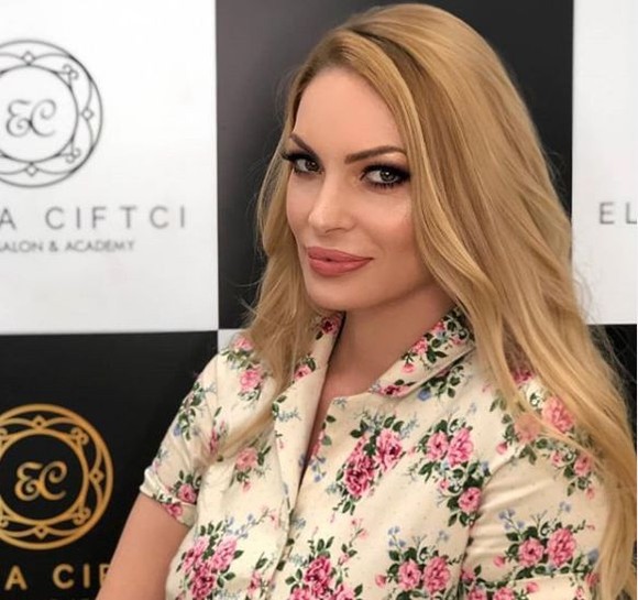 Valentina Pelinel a slăbit considerabil după nașterea gemenelor. S-a întors la silueta de model