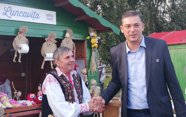 Sărbătoarea Tradițiilor și Meșteșugurilor Dobrogene, la Pavilionul Expozițional Constanța