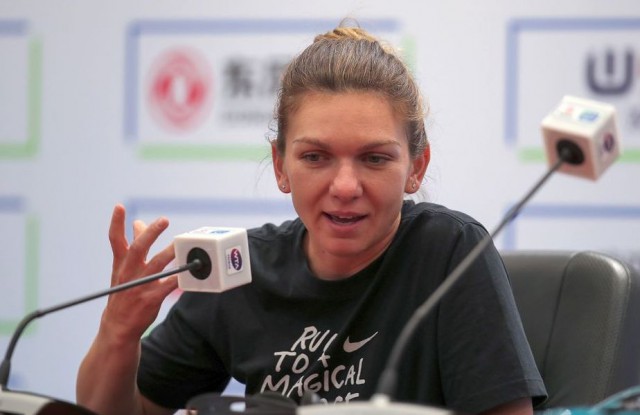 Simona Halep, discriminată originile aromâne: „Era singură, izolată!”. Detalii despre rivalitatea cu Sorana Cîrstea și operația la sâni