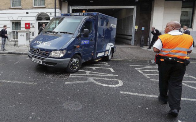 Atacul cu cuţitul de la Manchester, legat 