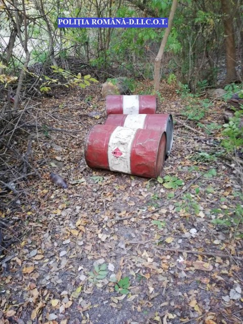 PERCHEZIȚII la persoane suspectate că făceau contrabandă cu motorină!