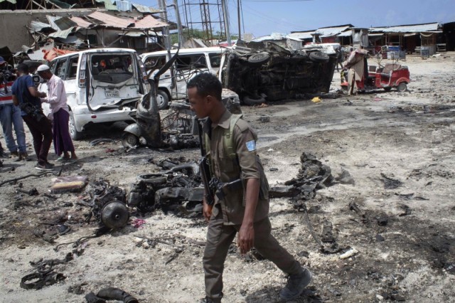 Somalia: Două atacuri împotriva unei baze americane şi a unui convoi al UE