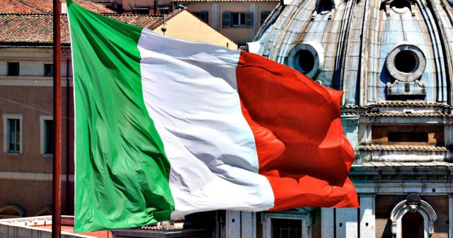 Italia reduce la patru luni termenul de repatriere a migranţilor
