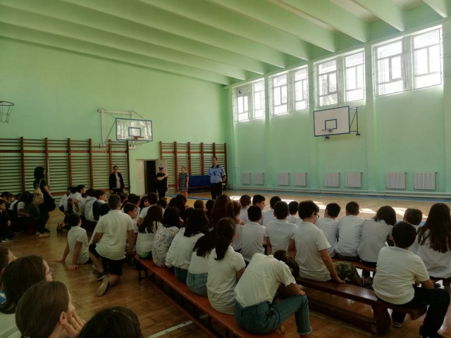Seria activităților preventive în școli continuă la Constanța