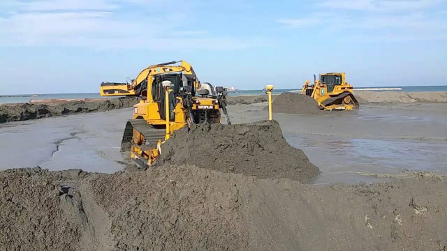 Reducerea eroziunii costiere, un proiect de 752 milioane euro pe care România riscă să-l piardă, fiindcă nu monitorizează factorii de mediu