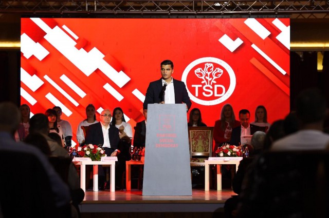Nicu Roșu, reconfirmat preşedinte al Organizației Județene a Tineretului Social Democrat. Ce mesaj le-a transmis primarilor şi lui Felix Stroe!