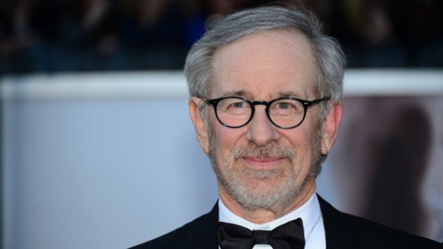Spielberg a încheiat filmările la propria versiune a musicalului ''West Side Story''