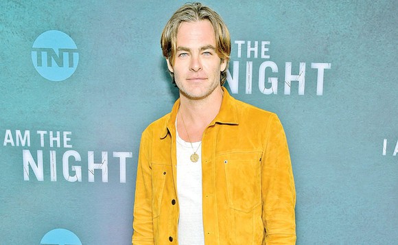 De la Hollywood la Bucureşti - Chris Pine din „Star Trek“ şi „Femeia fantastică“ filmează în România