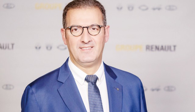 Directorul Dacia: Luptăm cu prioritate împotriva invaziei maşinilor second-hand pe şoselele României