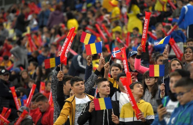 România frumoasă! 30.000 de copii au creat o atmosferă de vis pe Arena Națională. Momentul intonării imnului a fost FABULOS