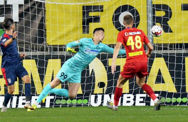 Chindia- FCSB 1-2. Bogdan Vintilă, iarăși zeflemitor cu jurnaliștii: „Și Maradona a dat gol cu capul, la 1.50m”