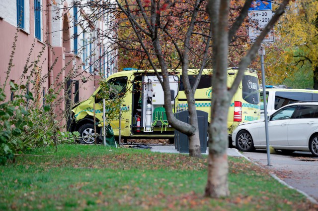 Norvegia: O ambulanţă furată de un bărbat înarmat a lovit mai mulţi trecători la Oslo