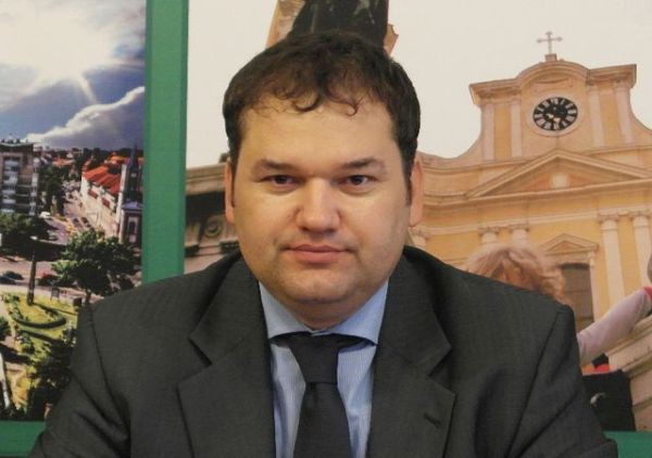 Cseke Attila, despre Codul administrativ: Nu există obligaţia de folosire a limbii maghiare ca a doua limbă oficială