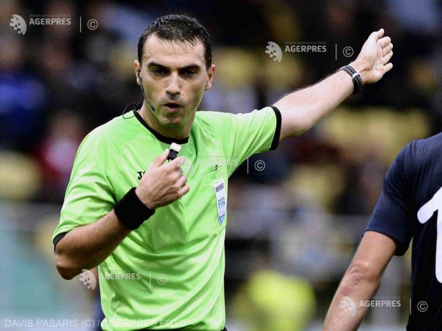 Ovidiu Haţegan va arbitra meciul Ajax - Chelsea, din Liga Campionilor