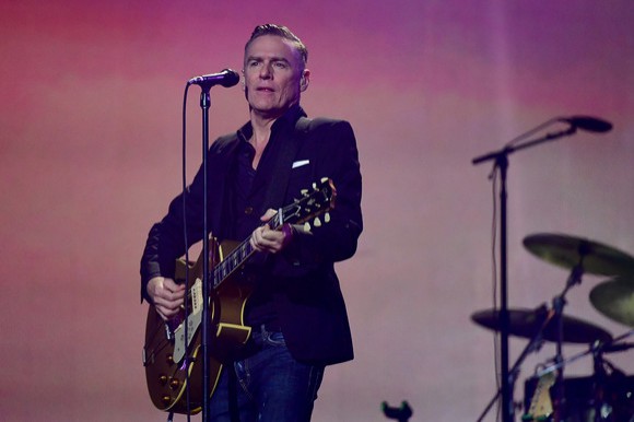 Concert Bryan Adams pe stadionul din Cluj. Cu ce ocazie vine artistul în România