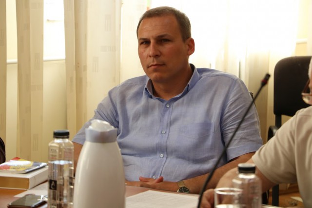 Politicieni din Medgidia, angajați să termine lucrările la căminul cultural din Rasova