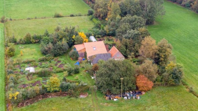 Familia olandeză izolată în pivniţa unei ferme: Suspectul, care ar fi un fost membru al unei secte, rămâne în detenţie