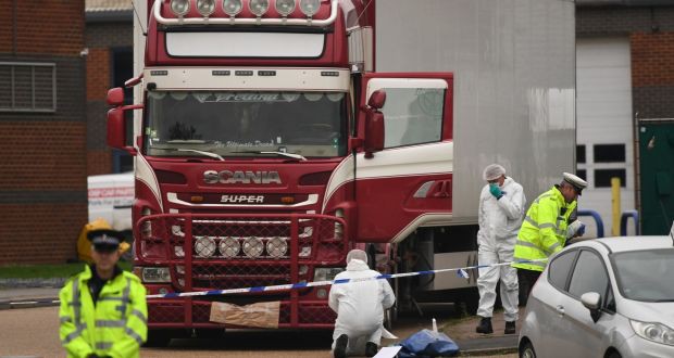 Poliţia britanică a arestat două persoane în cazul camionului cu 39 de morţi descoperit în Essex