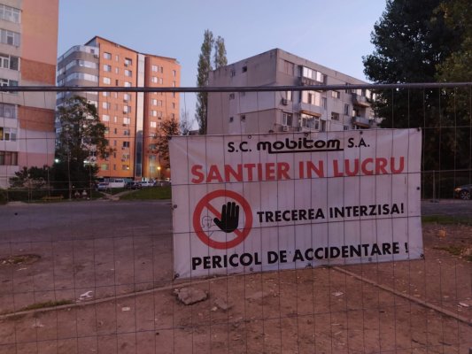 Începe reabilitarea locului de joacă de pe strada Adamclisi