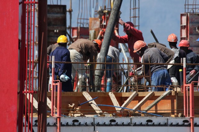 România, lider în UE la creşterea lucrărilor de construcţii în luna mai