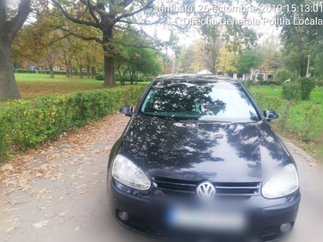 Mașini parcate neregulamentar, RIDICATE de polițiștii locali!