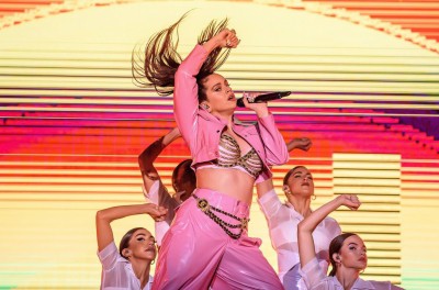 Hitul 'Con Altura' al cântăreţei spaniole Rosalia a depăşit un miliard de vizualizări pe YouTube