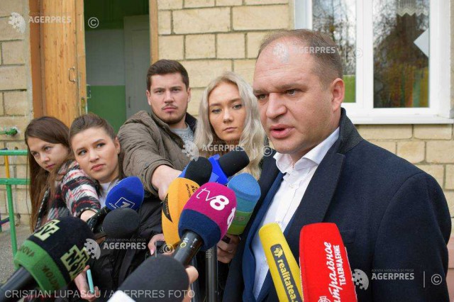 Rezultat foarte strâns la scrutinul pentru funcția de primar al Chișinăului - exit-poll