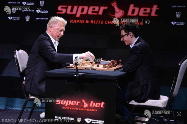 Boris Becker a deschis Superbet Chess cu o partidă demonstrativă contra americanului Fabiano Caruana