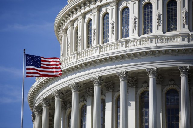 Un judecător federal blochează ordinul administraţiei Trump care cere potenţialilor imigranţi să deţină asigurare de sănătate
