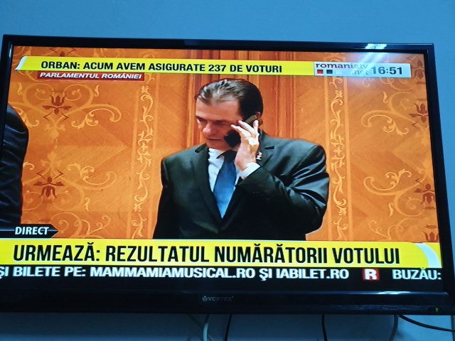 GUVERNUL LUDOVIC ORBAN A TRECUT!