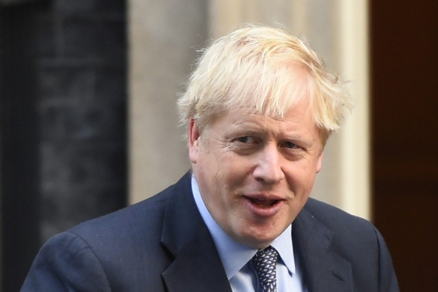 Marea Britanie: Începe campania pentru alegerile anticipate; Johnson îl compară pe Corbyn cu Stalin