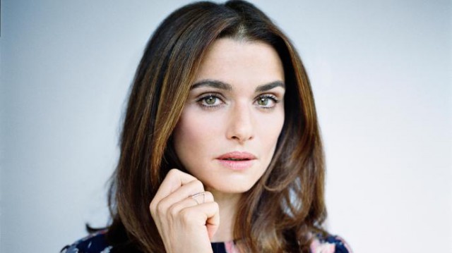 Rachel Weisz o va interpreta pe Elizabeth Taylor într-un film biografic