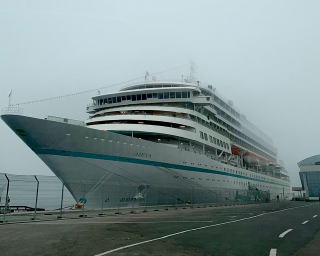 Nava maritimă de pasageri Amera închide sezonul de croaziere din Portul Constanța