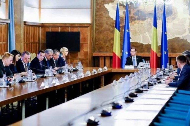 Guvernul Orban a schimbat regulile: drepturi noi pentru firmele care administrează Pilonul II de pensii